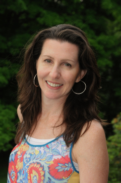 Headshot of Bronwen Hruska