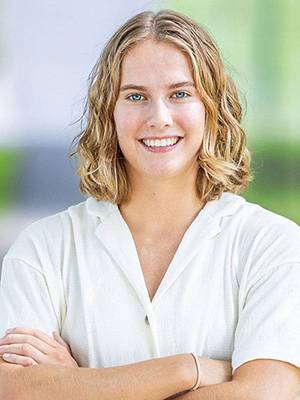 Portrait of Gwen Eichfeld