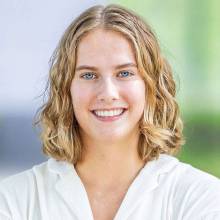 Portrait of Gwen Eichfeld ’25
