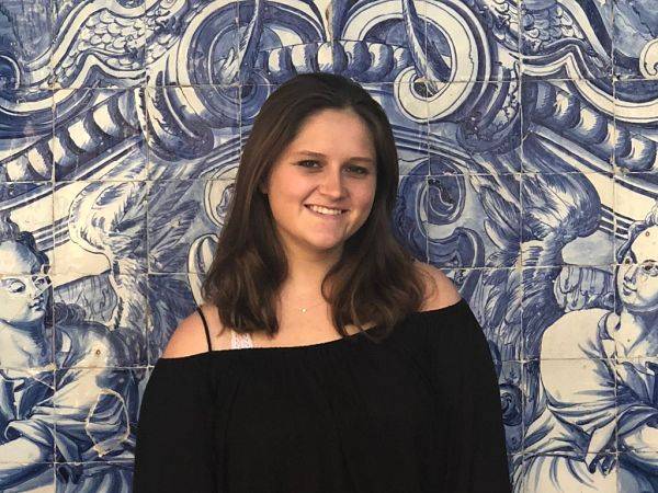 Portrait of Caroline Rock '20