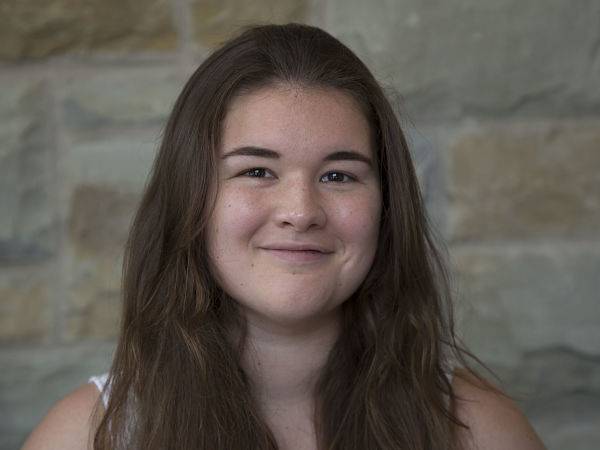 Portrait of Sasha Mikus '20