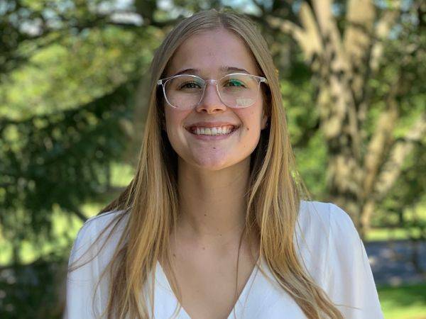 Portrait of Thea Chafee '20