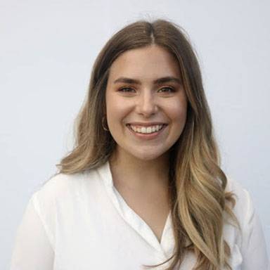 Liana Escue ’21