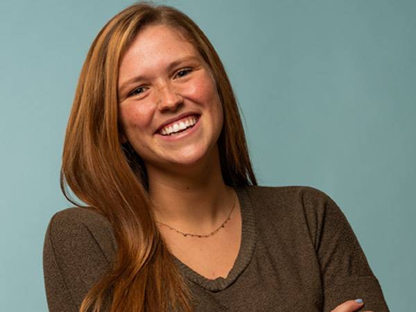 A portrait of Gabby Gallant.