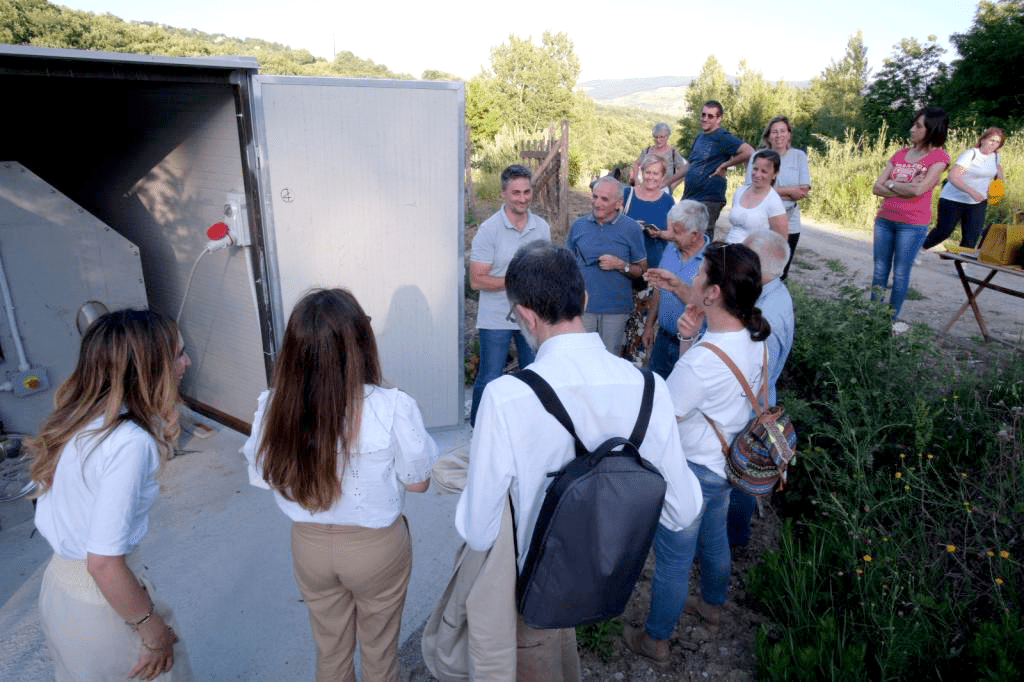 Residents of Potenza, Italy, view DECOST technology demonstration
