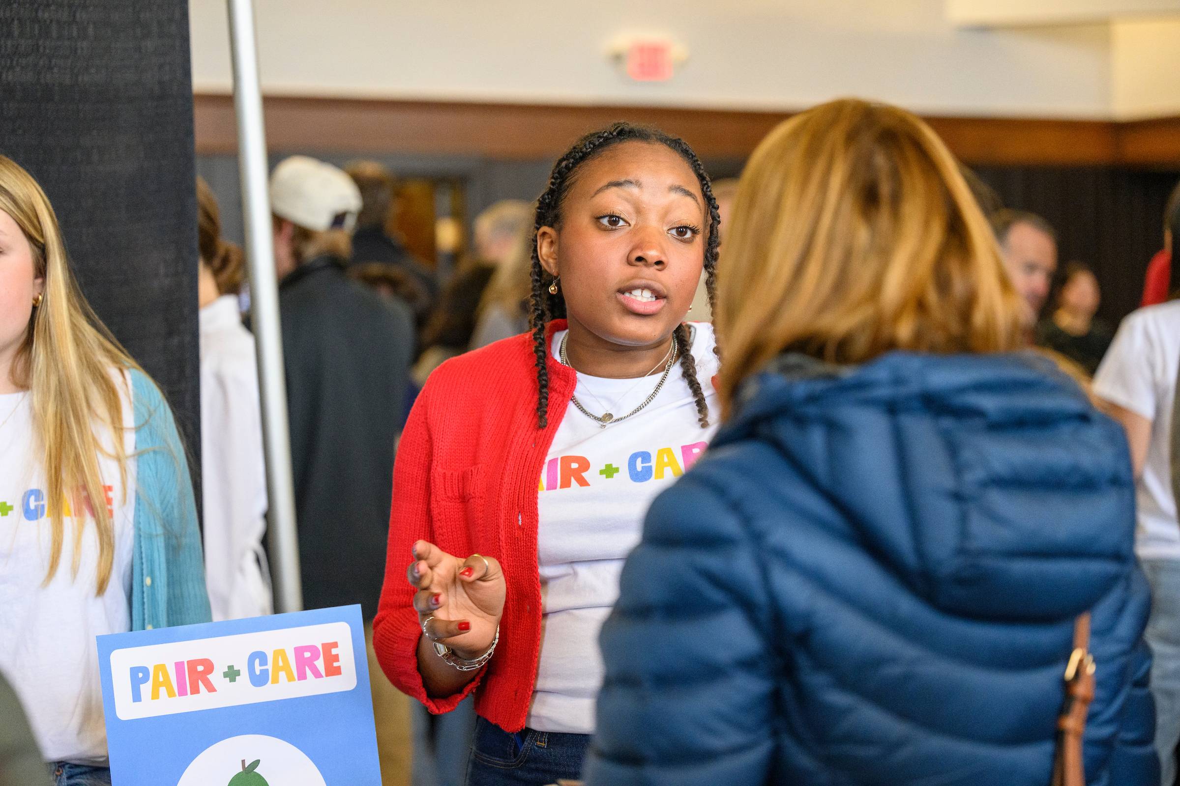 Student entrepreneurs presented their ventures during the TIA Showcase.