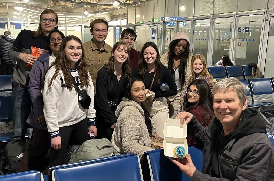 My Sophomore Residential Seminar class celebrating Professor Byrne's birthday during a layover.