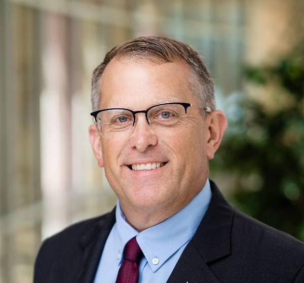 Colin Idzi - headshot