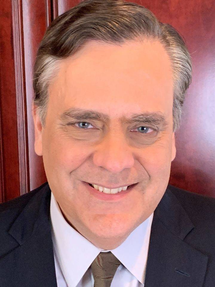 Jonathan Turley headshot