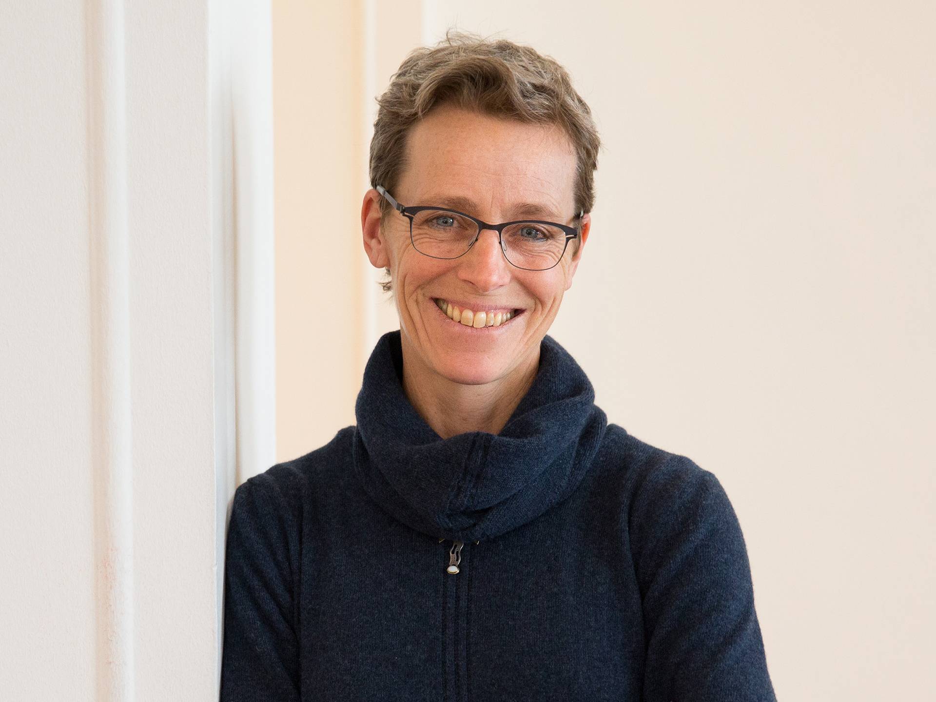 Kate Brown Head Shot