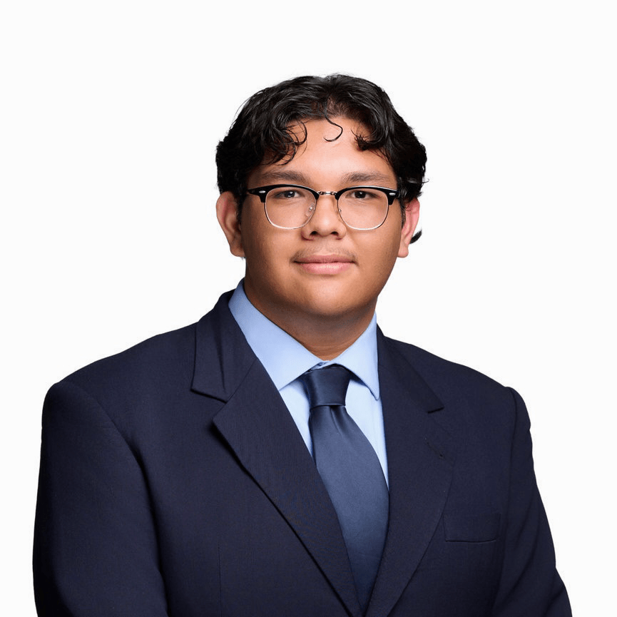 Fausto Flores Alvarez Headshot