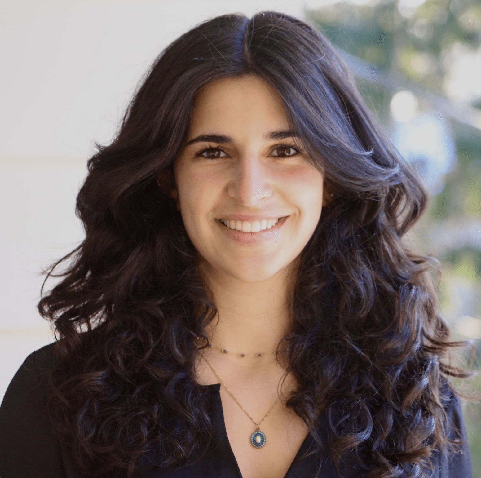 Isabelle Fries Headshot