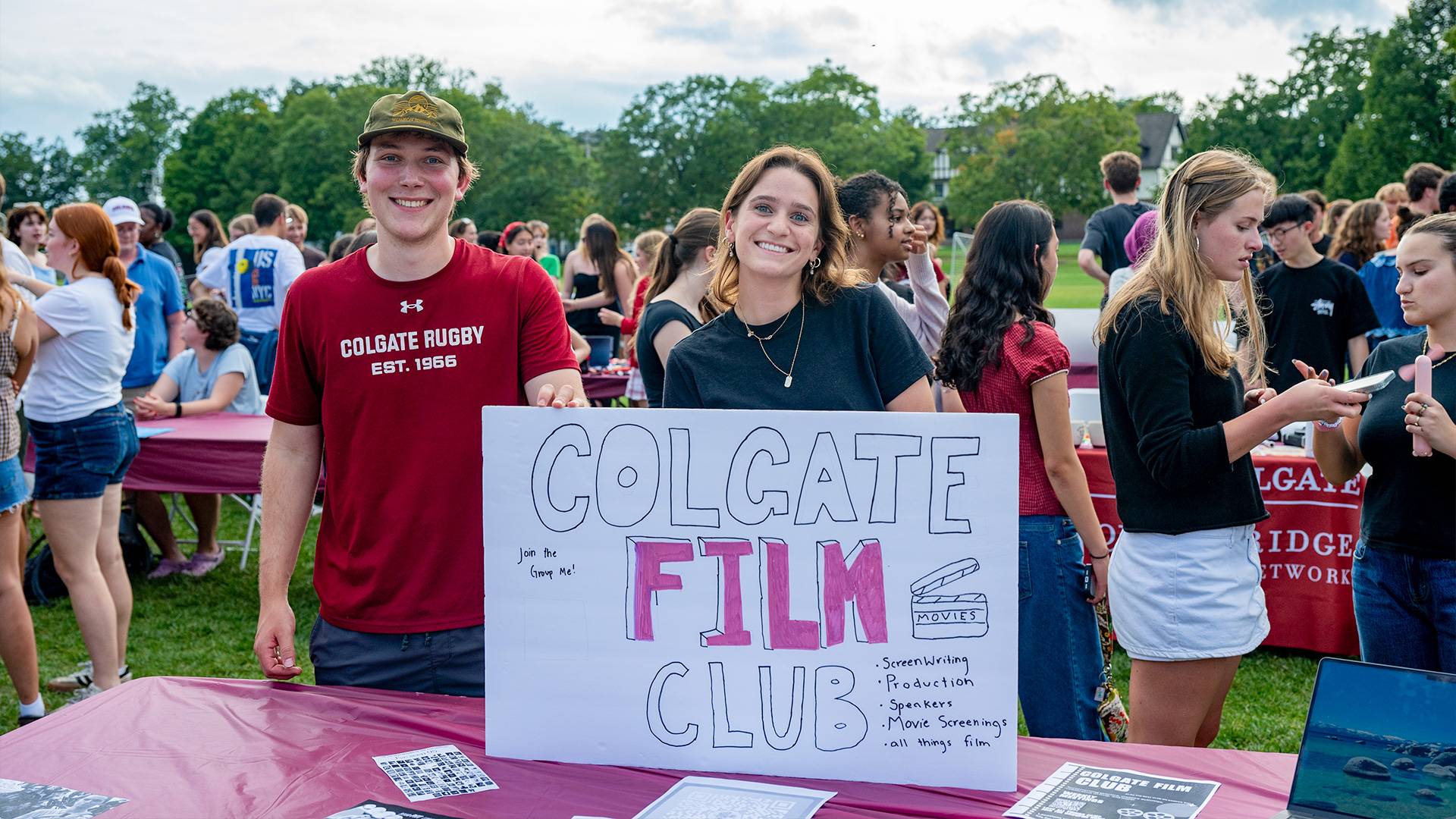 Students explore student organizations at Colgate’s Student Involvement Fair.