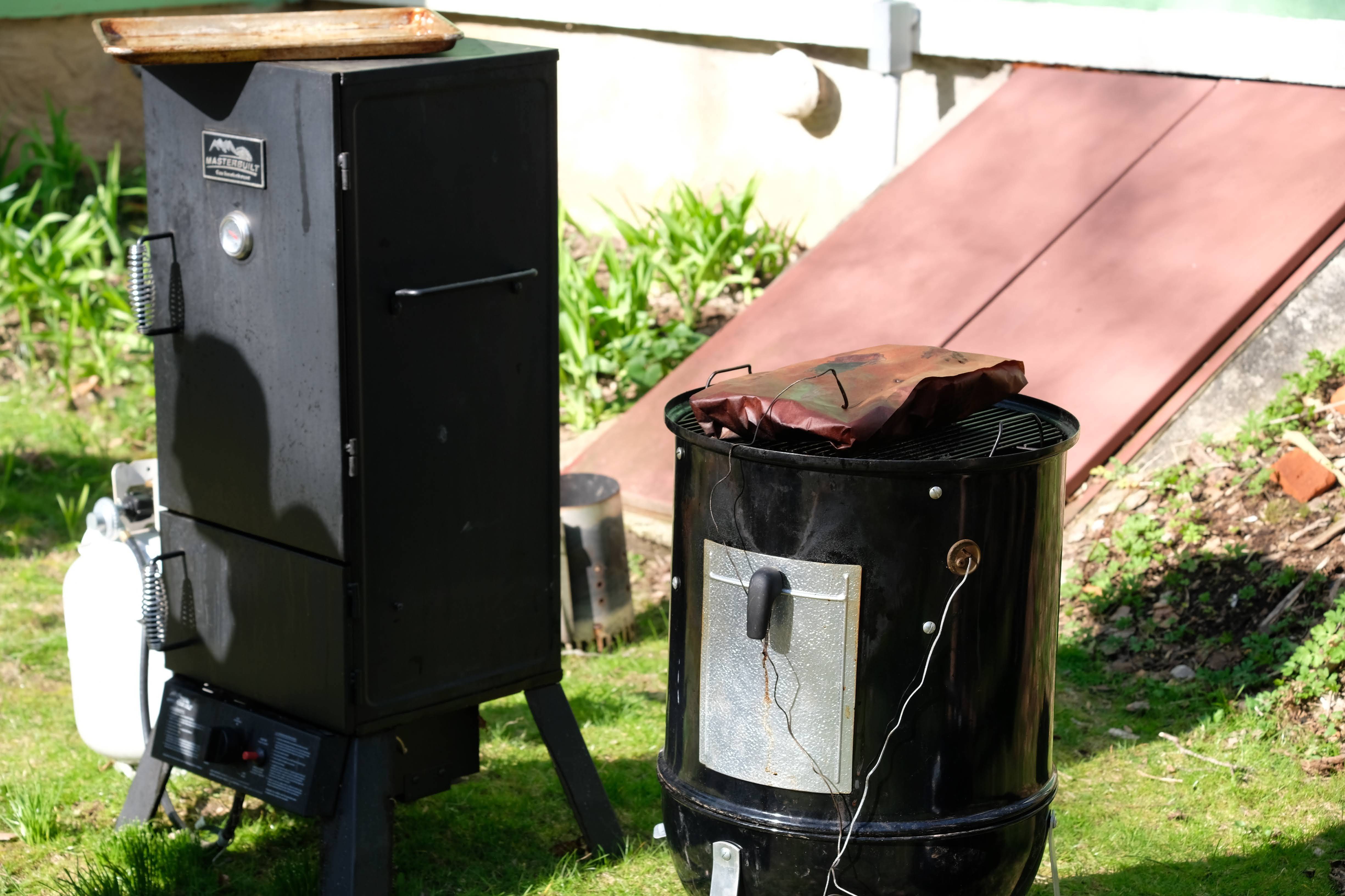 barbeque smokers