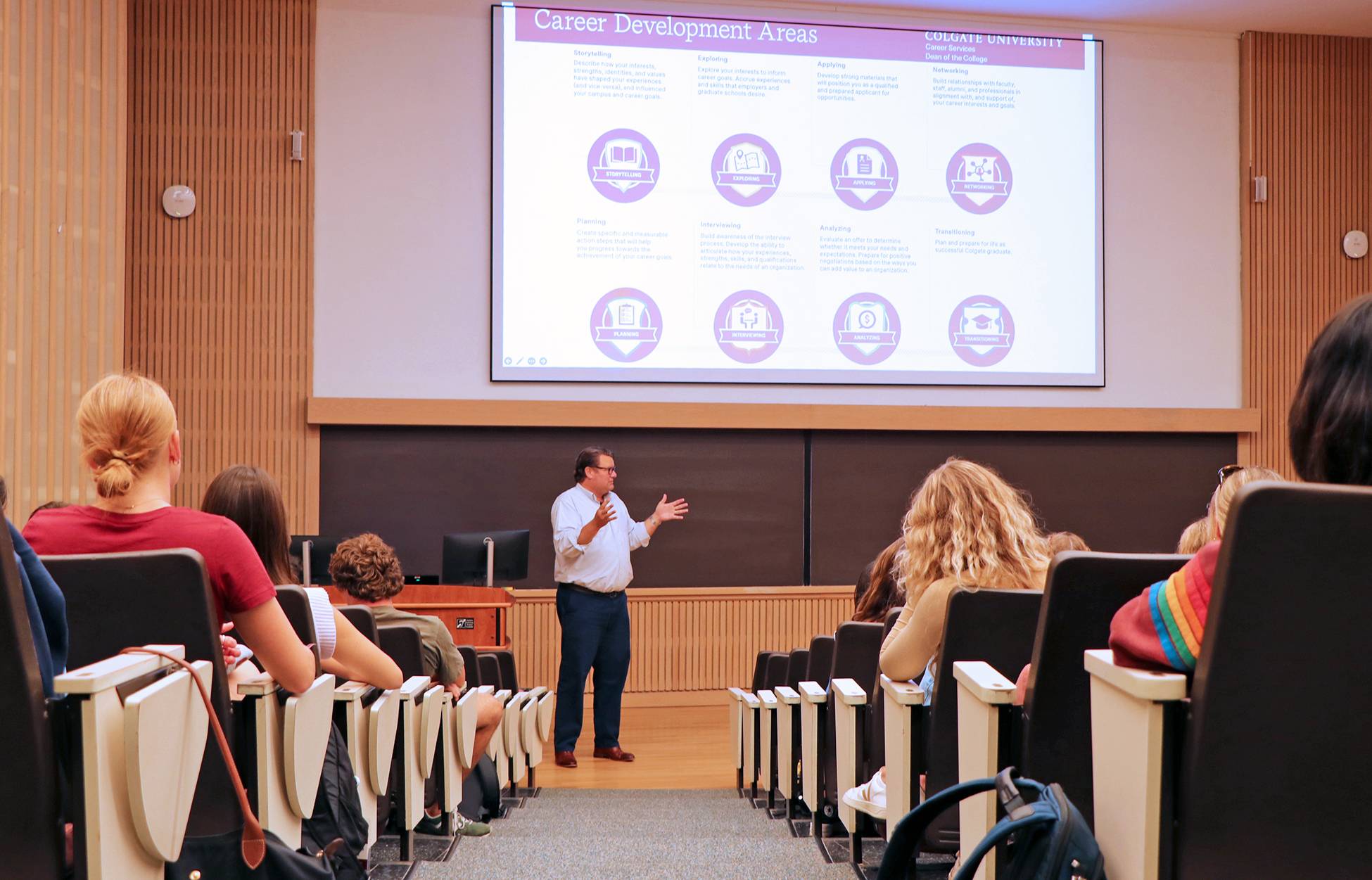 David Loveless presents at 2024 Sophomore Jumpstart