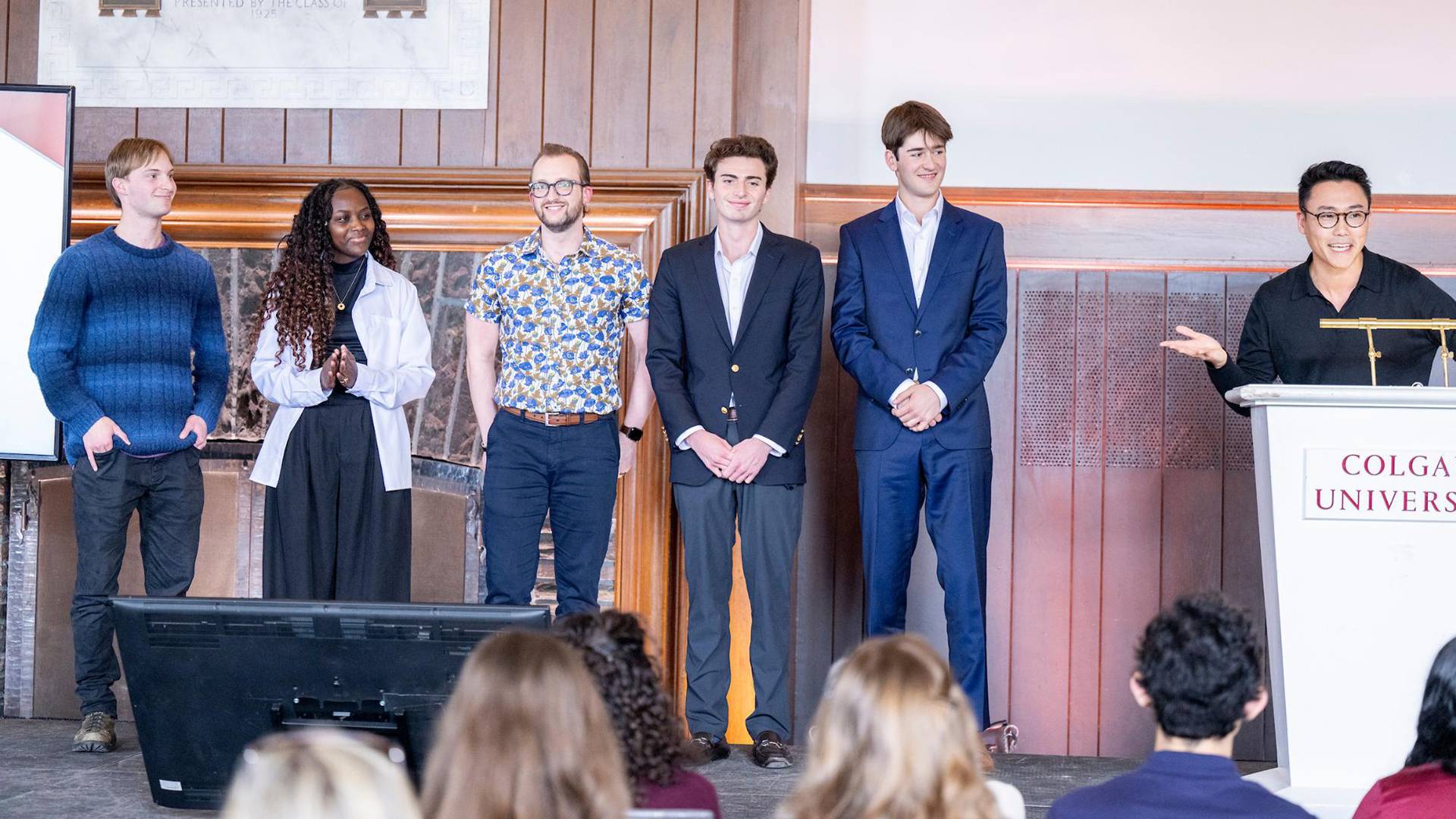 Pitchers at TIA Showcase receiving awards