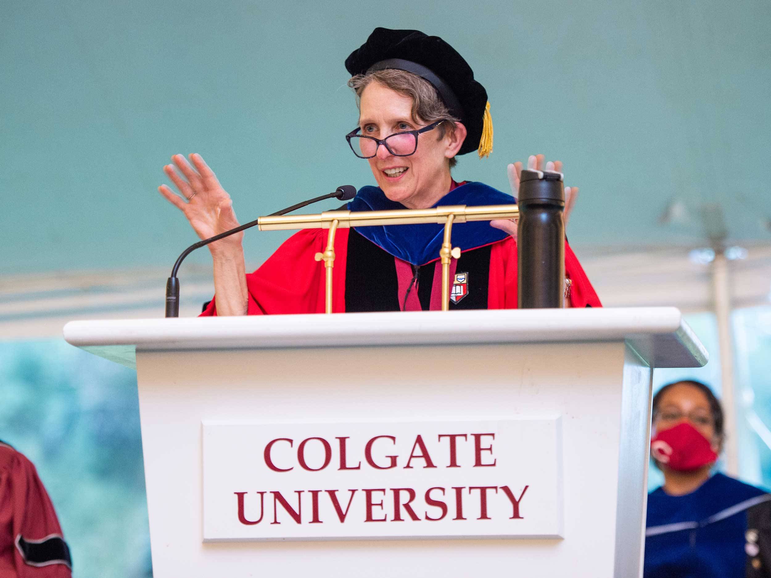 Prof. Ries addresses the Class of 2025 from behind podium