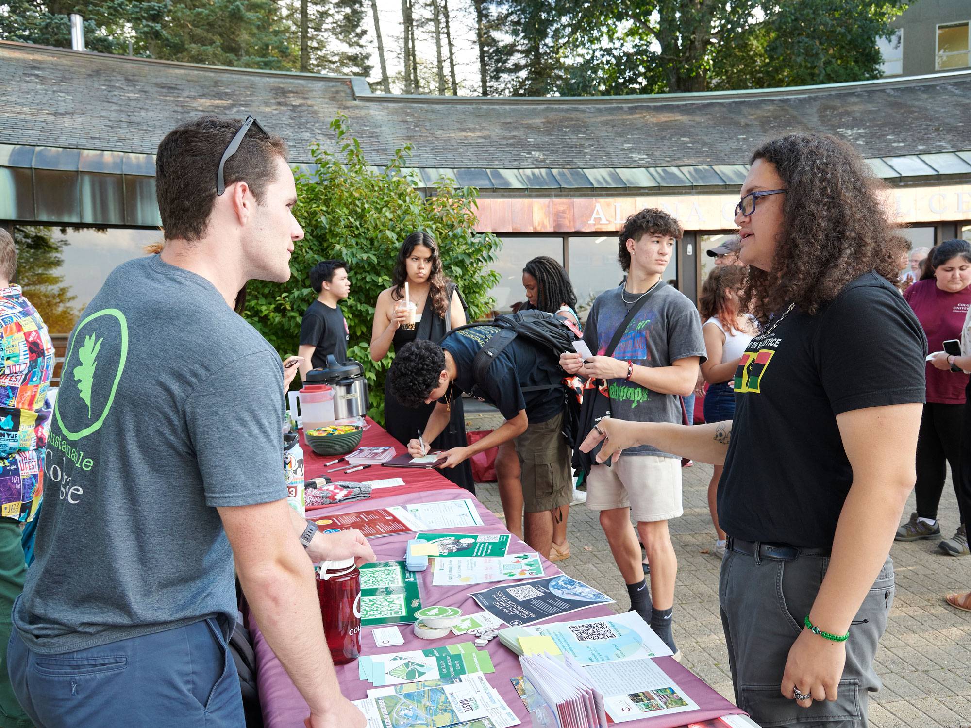 Students carry on a conversation at ALANApalooza