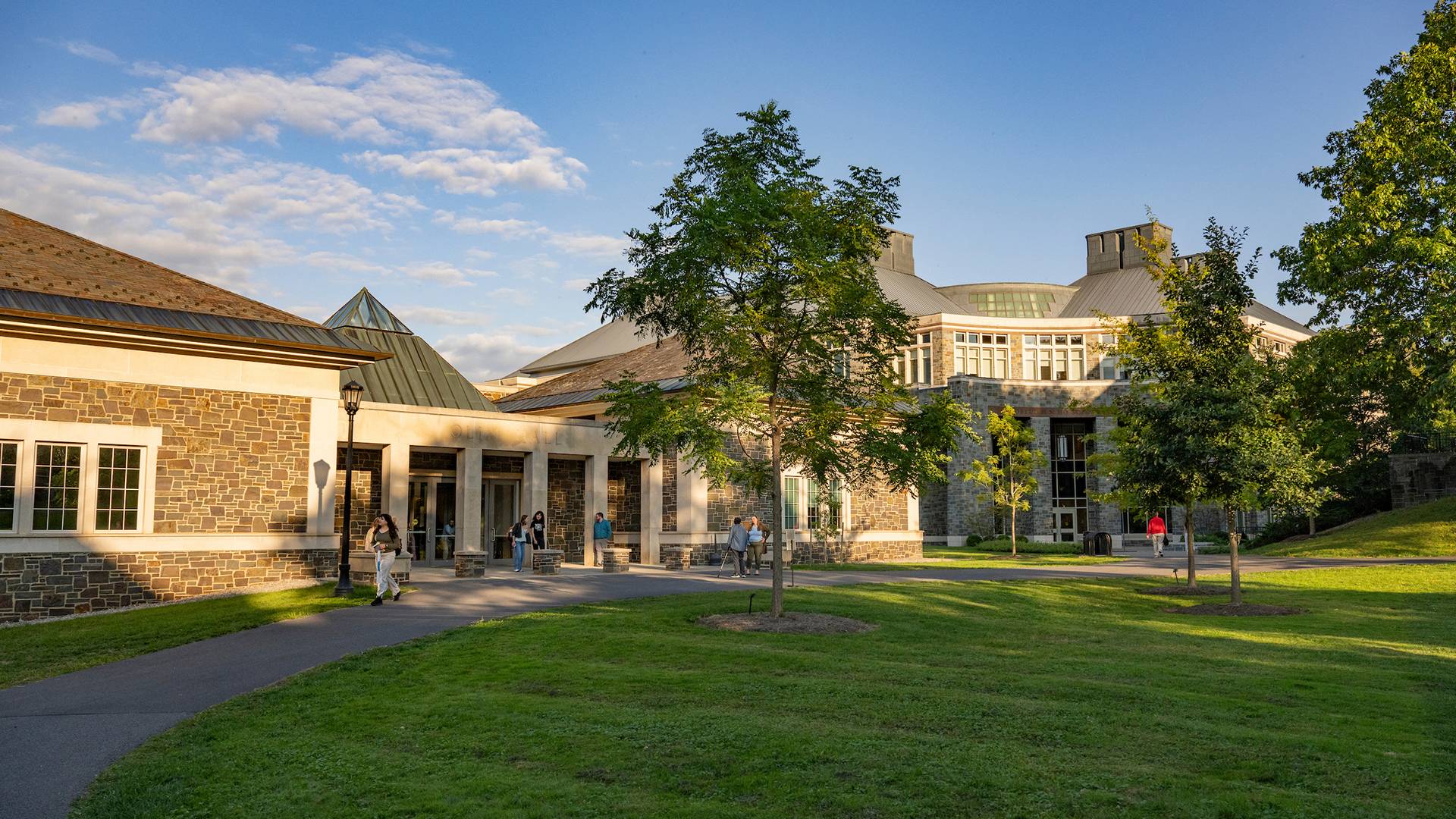 Olin Hall and Ho Science Center