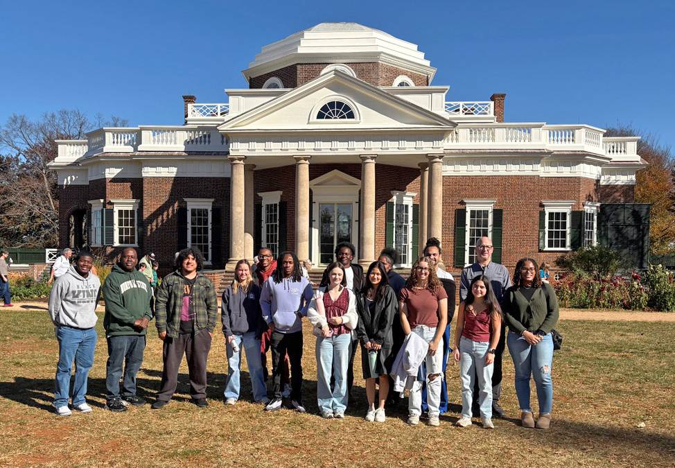 A group of students from Colgate and Norfolk State University meet at Monticello in Virginia.